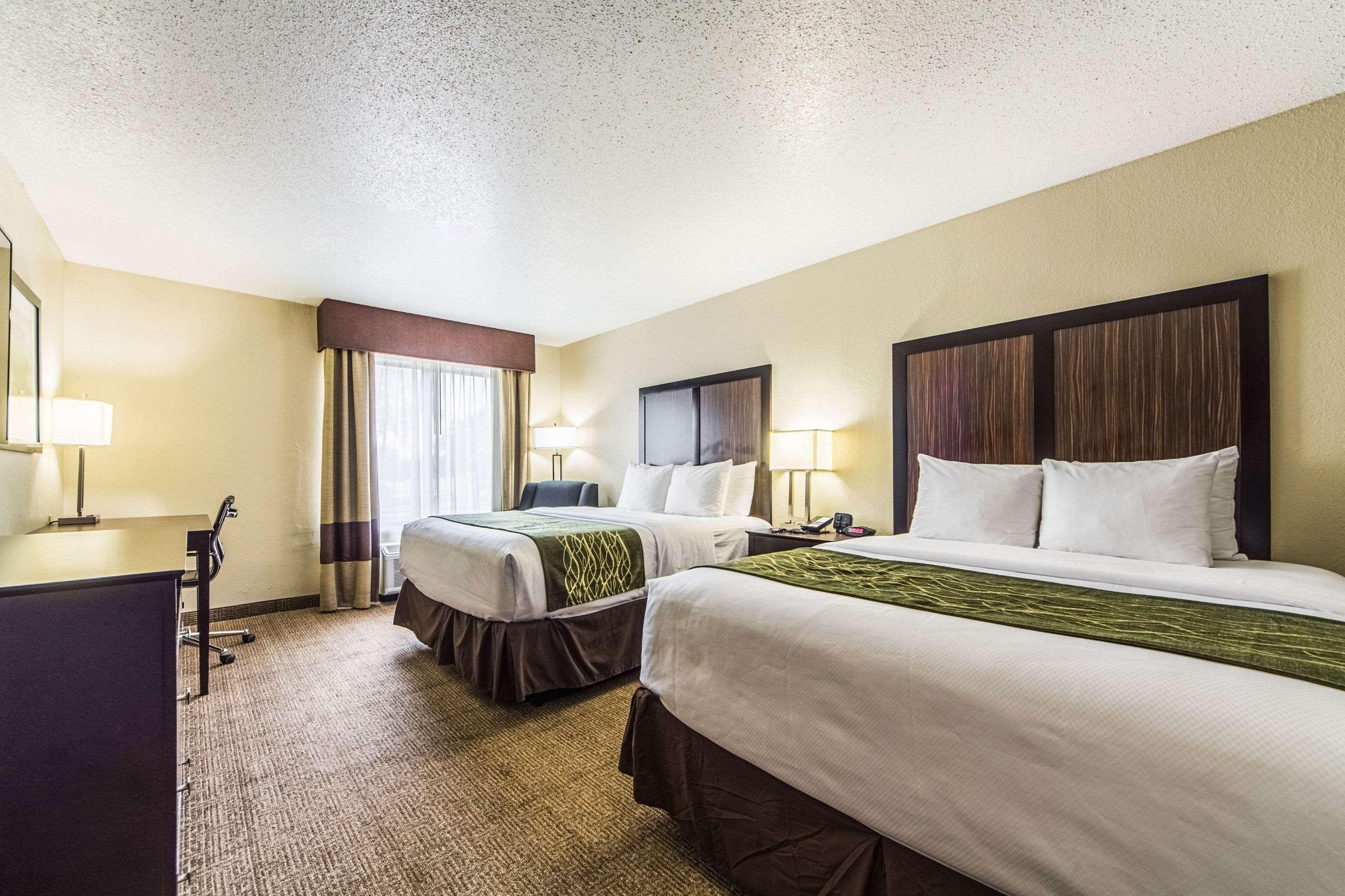 Comfort Inn Dallas Park Central Екстериор снимка