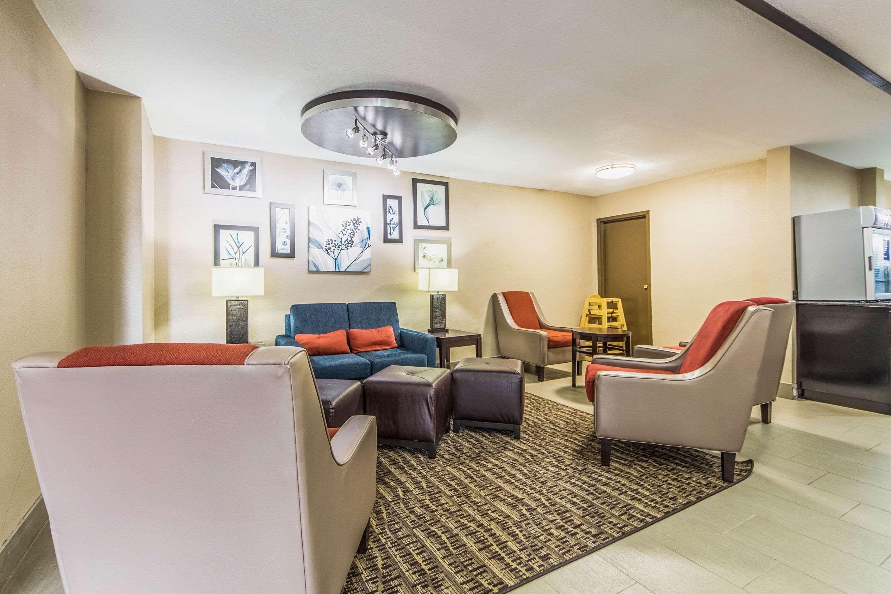 Comfort Inn Dallas Park Central Екстериор снимка