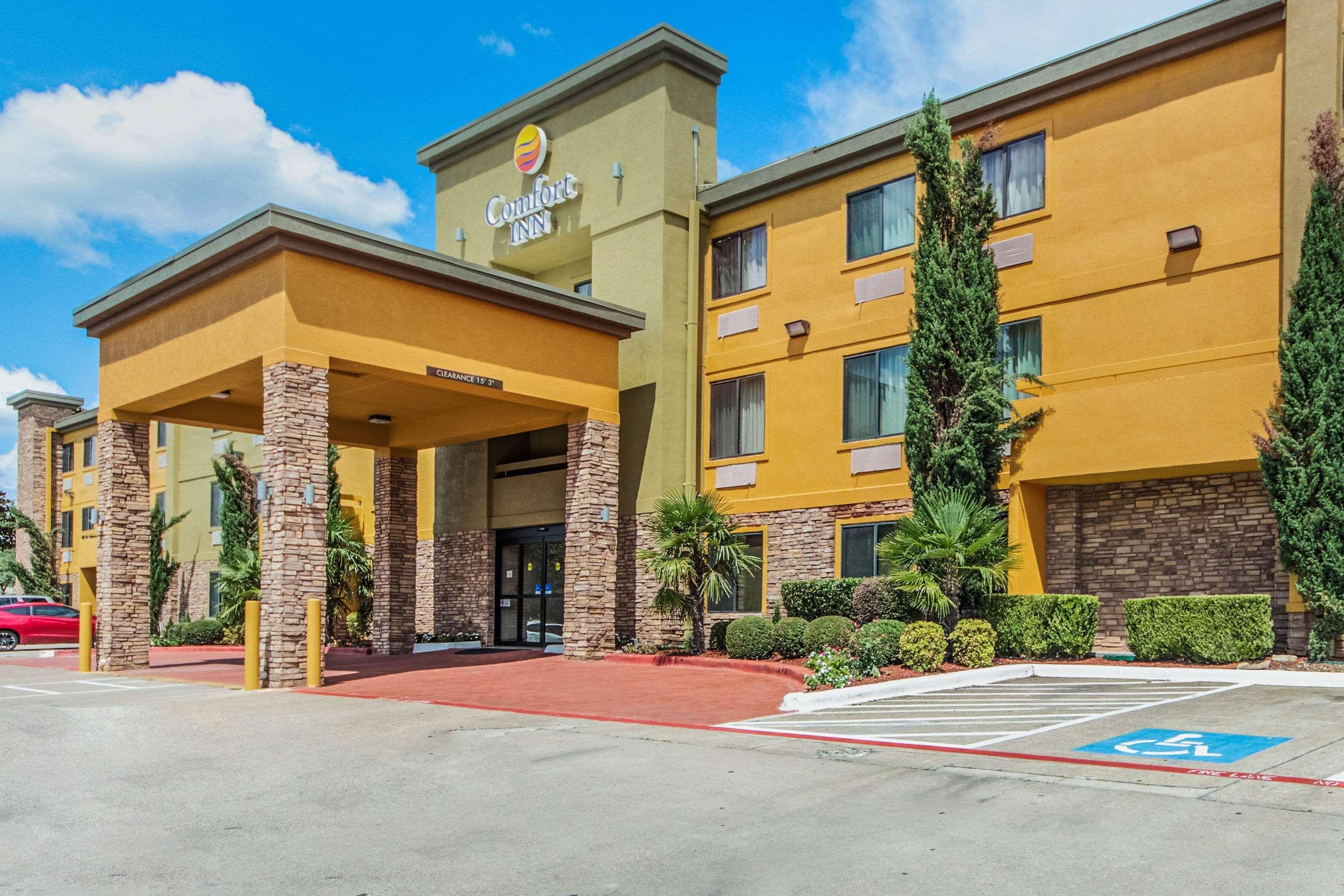 Comfort Inn Dallas Park Central Екстериор снимка