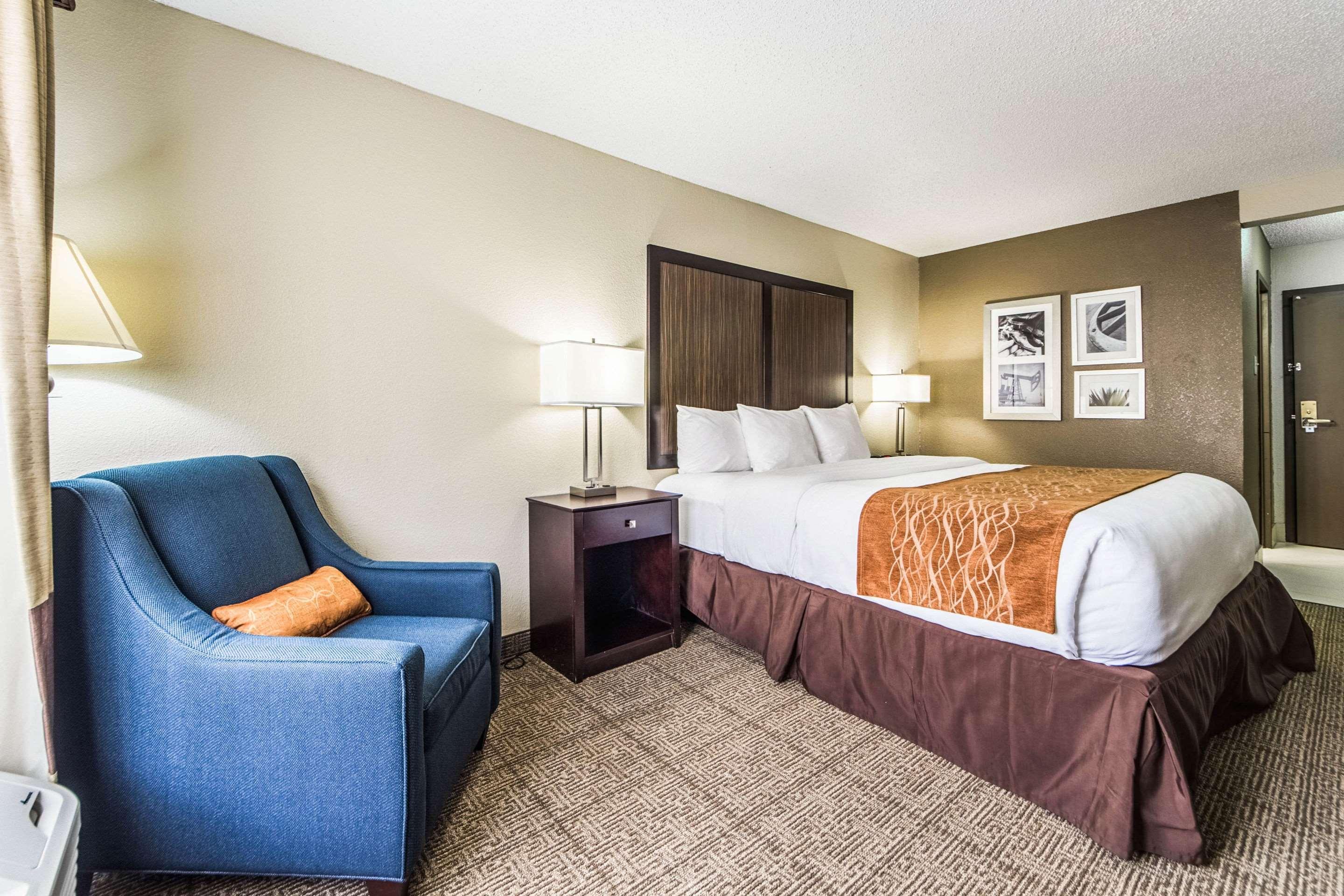 Comfort Inn Dallas Park Central Екстериор снимка