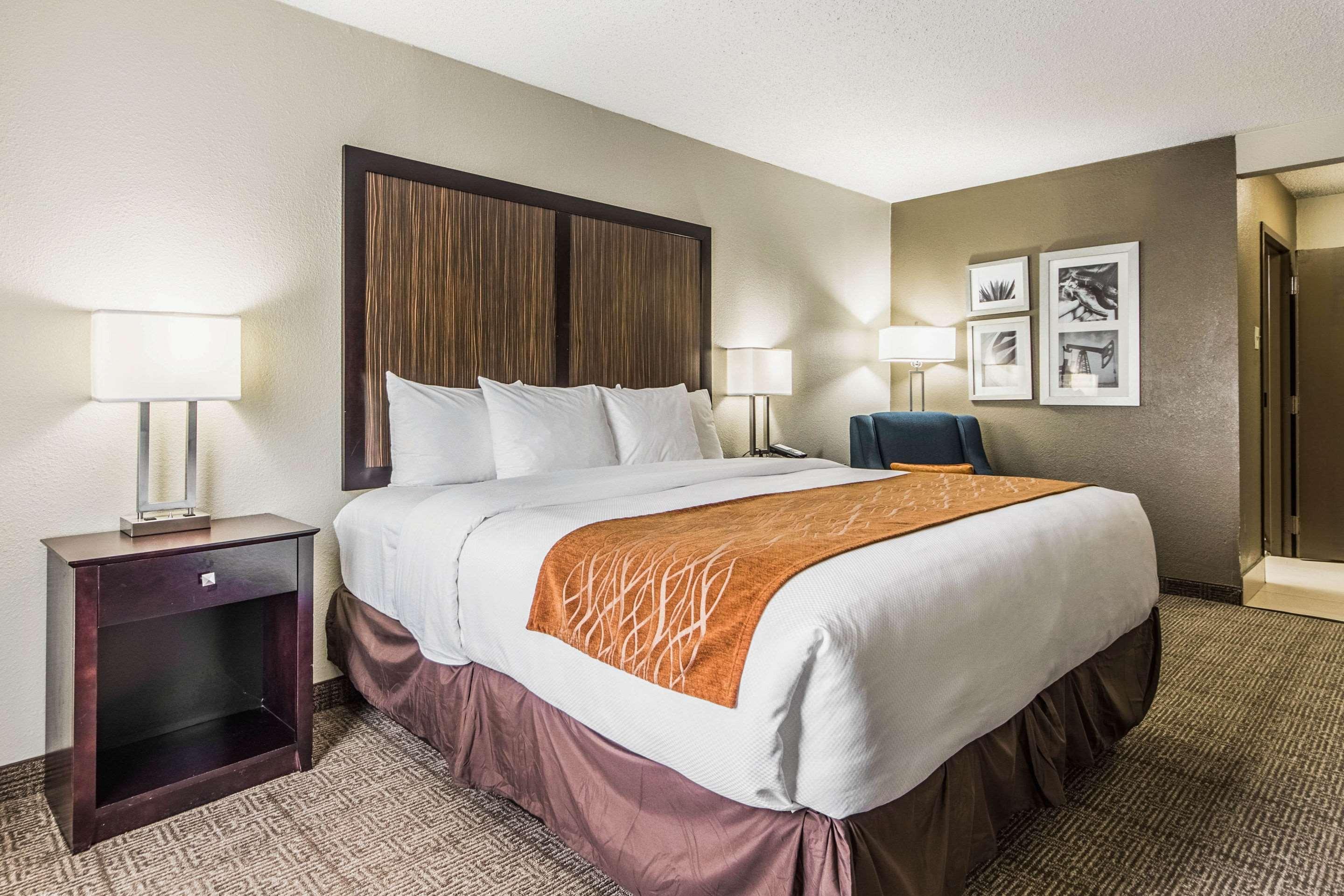 Comfort Inn Dallas Park Central Екстериор снимка