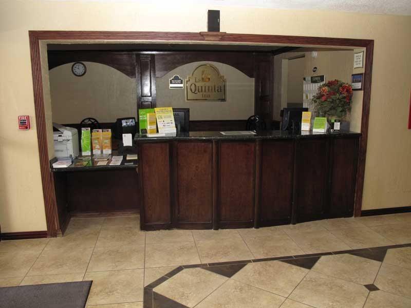Comfort Inn Dallas Park Central Екстериор снимка